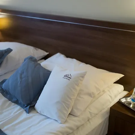 Aparthotel Bellamonte זקופאנה