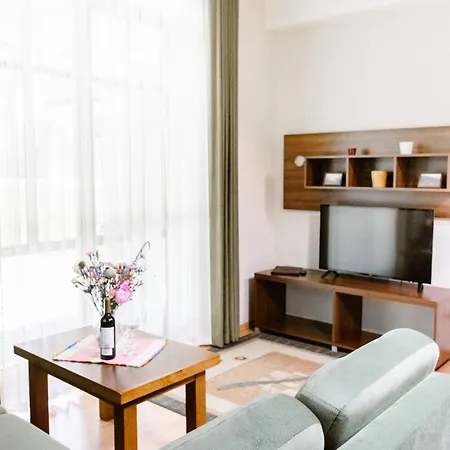 Aparthotel Bellamonte מלון דירות 3*